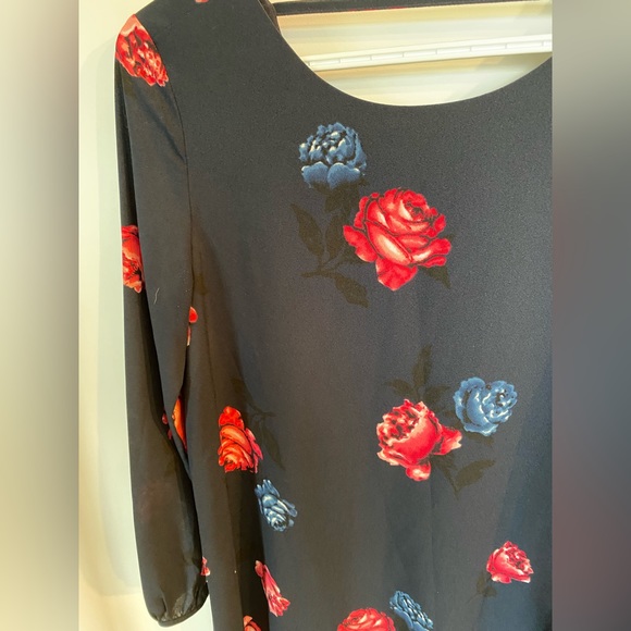 Dex Long Sleeve Floral Dress - Picture 3 of 4